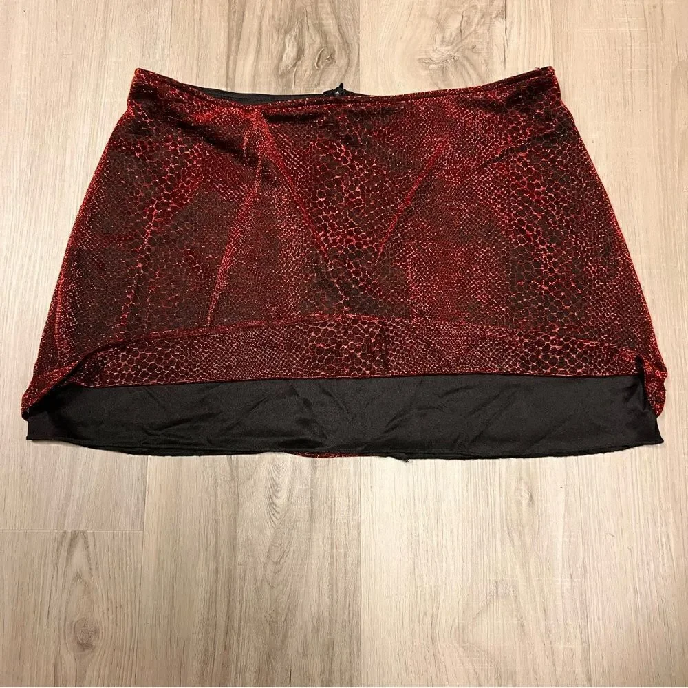Lip Service miniskirt size L. Sheer red sparkly snakeskin print. Vintage - Picture 10 of 13